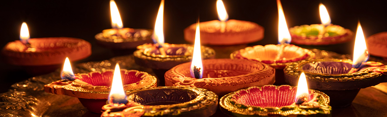 Harnessing Pichunt for Diwali: The Ultimate Resource for Photos, Videos, Templates & More
                